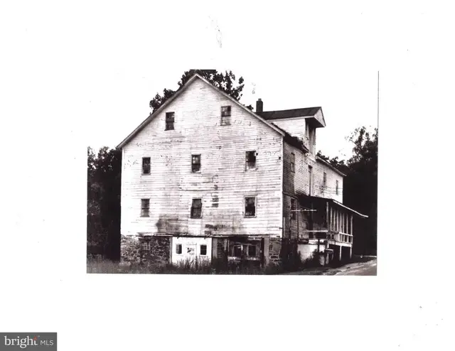 624 Center Mills Rd, Aspers