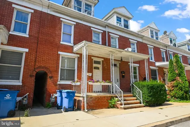 1039 W Poplar St, York