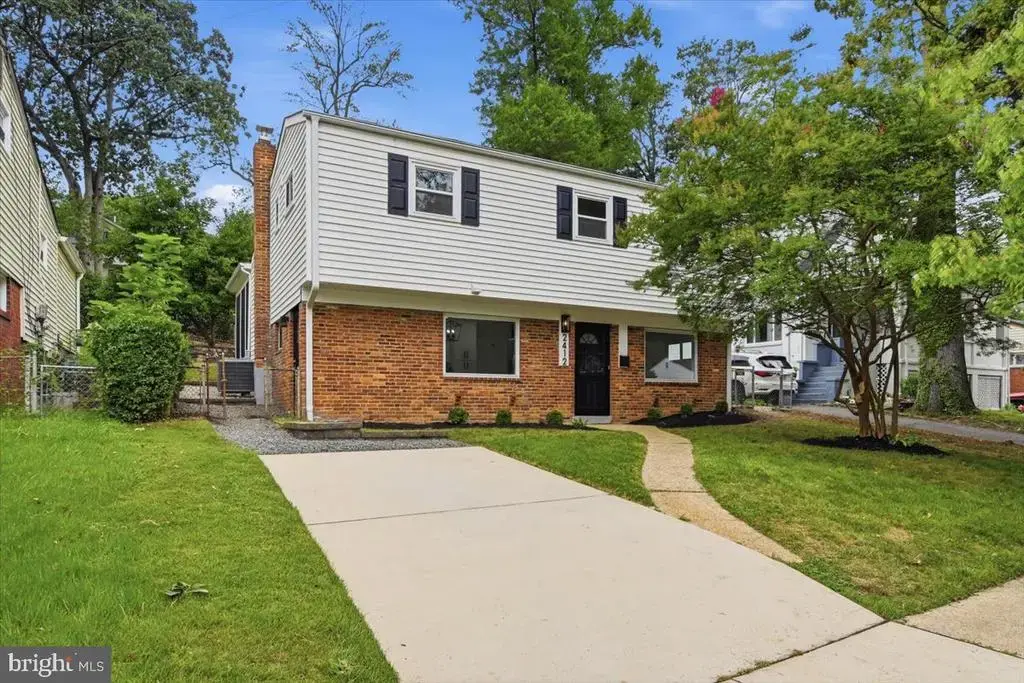 2412 Valley Way, LANDOVER