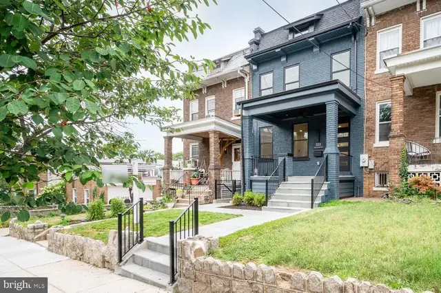 323 Varnum St Nw, Washington