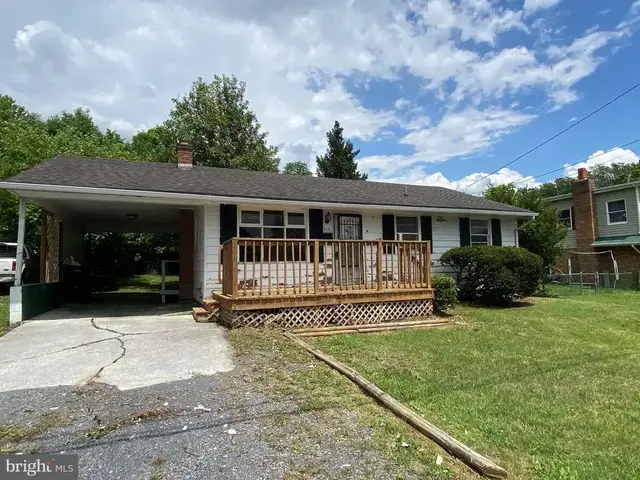 518 Ash St, Strasburg