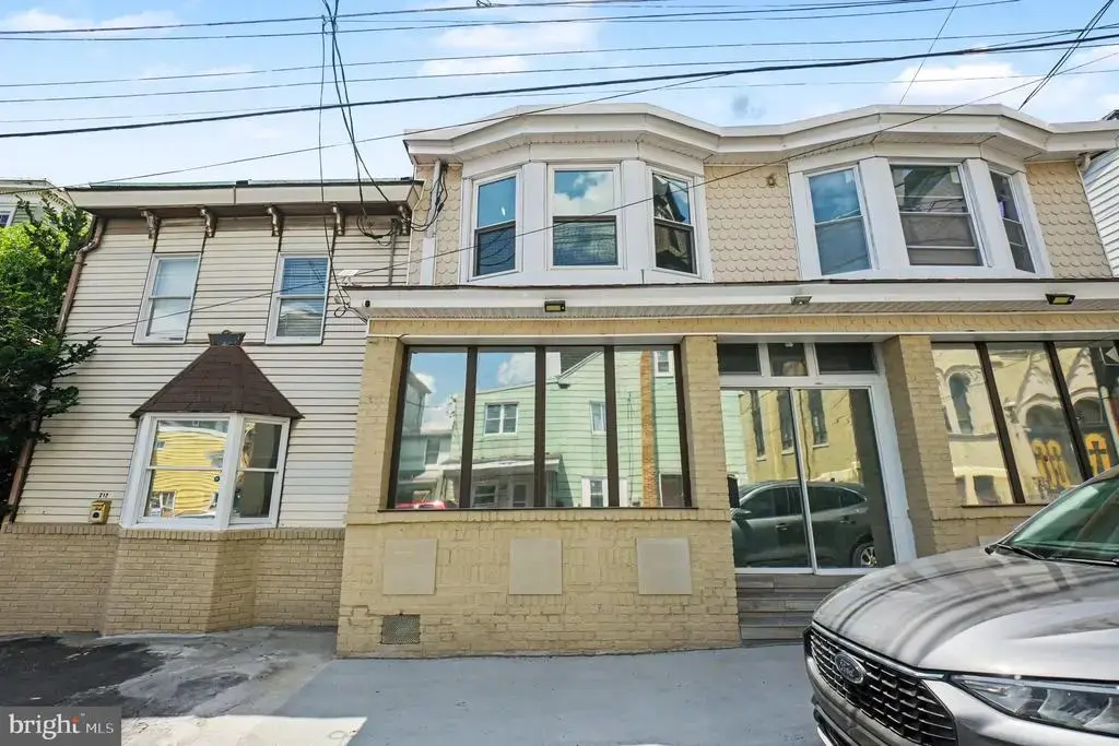 214 N Jardin St, SHENANDOAH