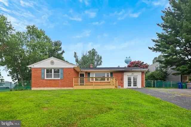 448 Wye Dr, Aberdeen