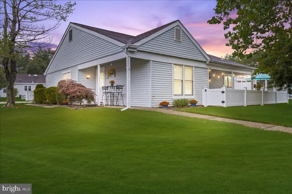 917a Liverpool Cir #917a, MANCHESTER TOWNSHIP