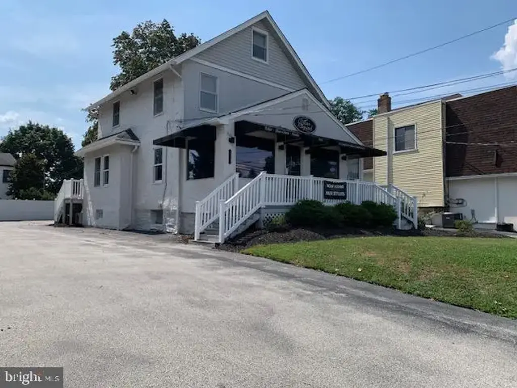 918 N Providence Rd, MEDIA