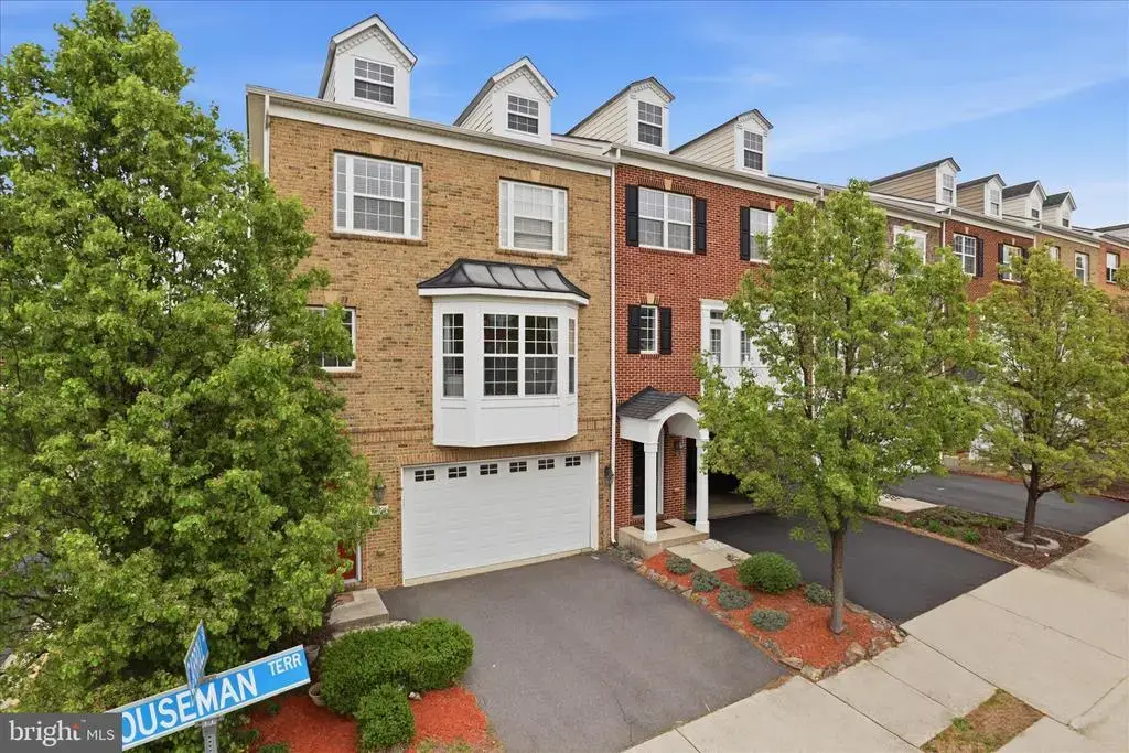 20925 Houseman Ter, ASHBURN