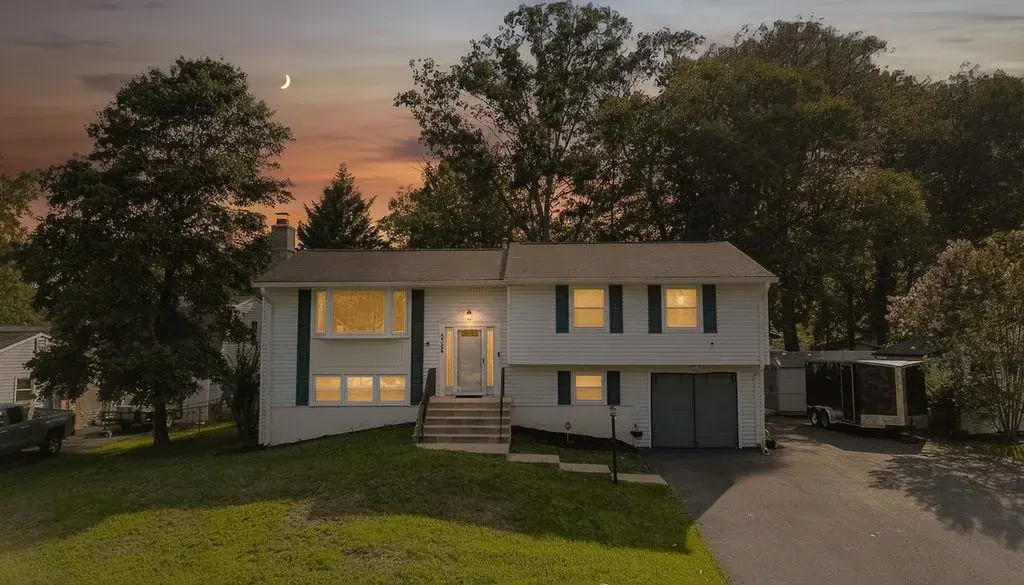 2308 Pinefield Rd, WALDORF
