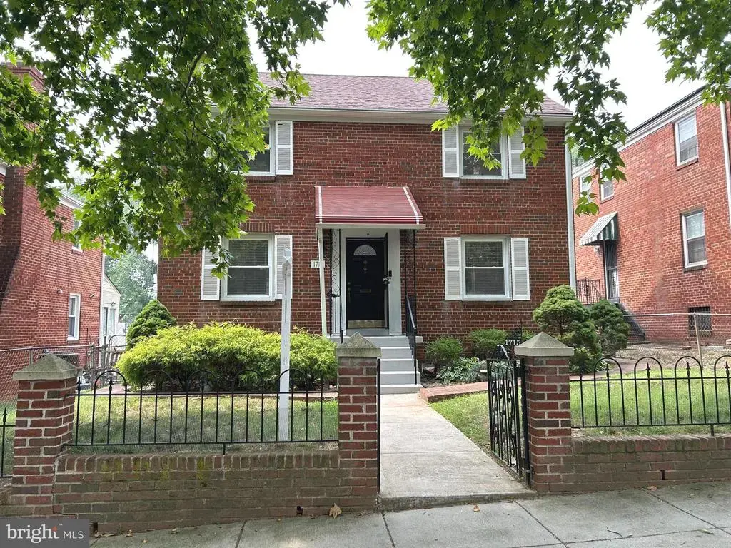 1715 Girard St Ne, WASHINGTON