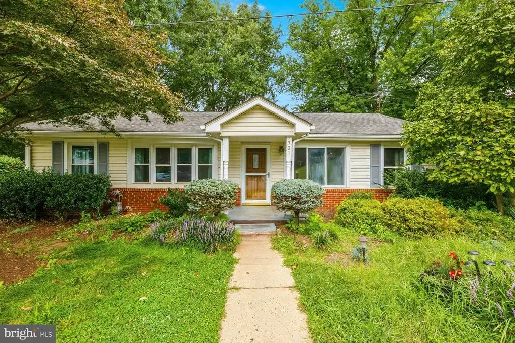 721 Wirt St Sw, LEESBURG