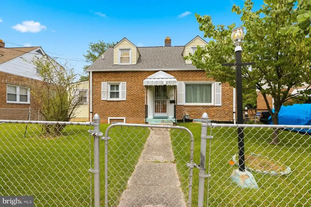 1412 Legation Rd, HYATTSVILLE