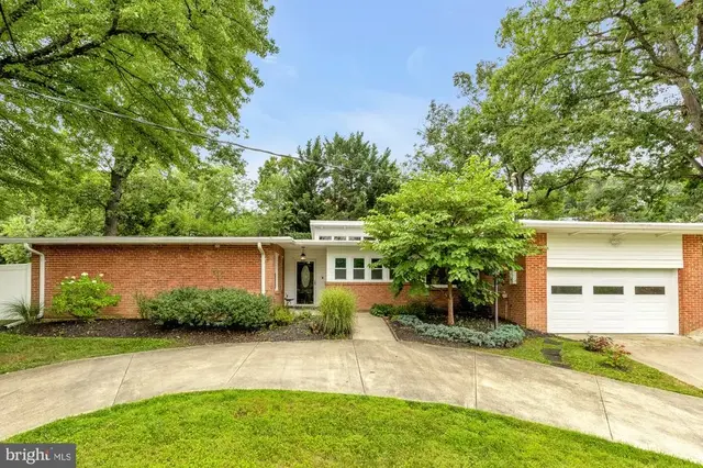 1907 Forest Dale Dr, Silver Spring