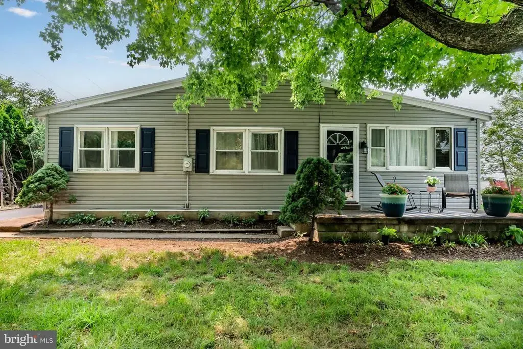 147 Salem Church Rd, MECHANICSBURG