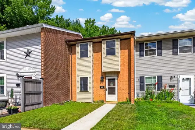 21 Sailboat Cir, Newark