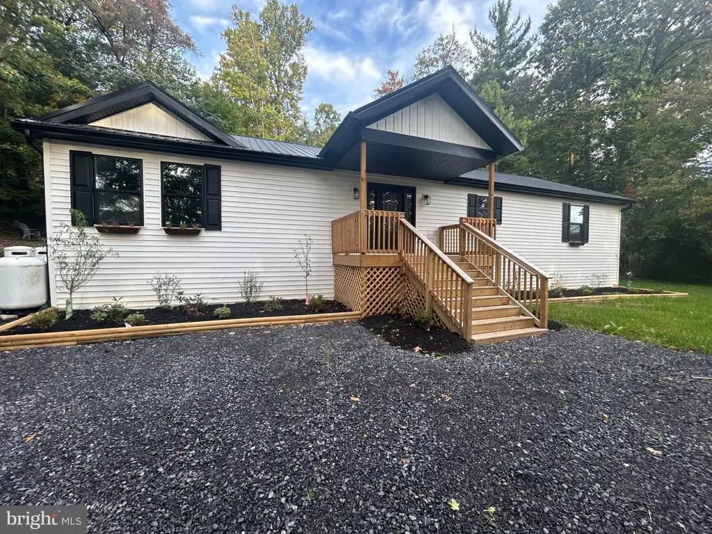 812 Lincoln Way W, MC CONNELLSBURG