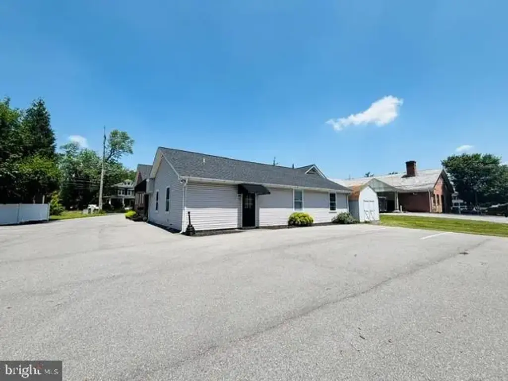 17339 Virginia Ave, HAGERSTOWN