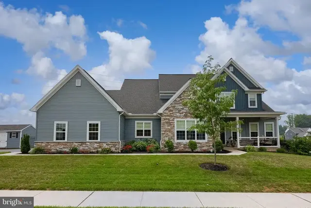 315 Goshawks Rd, Denver