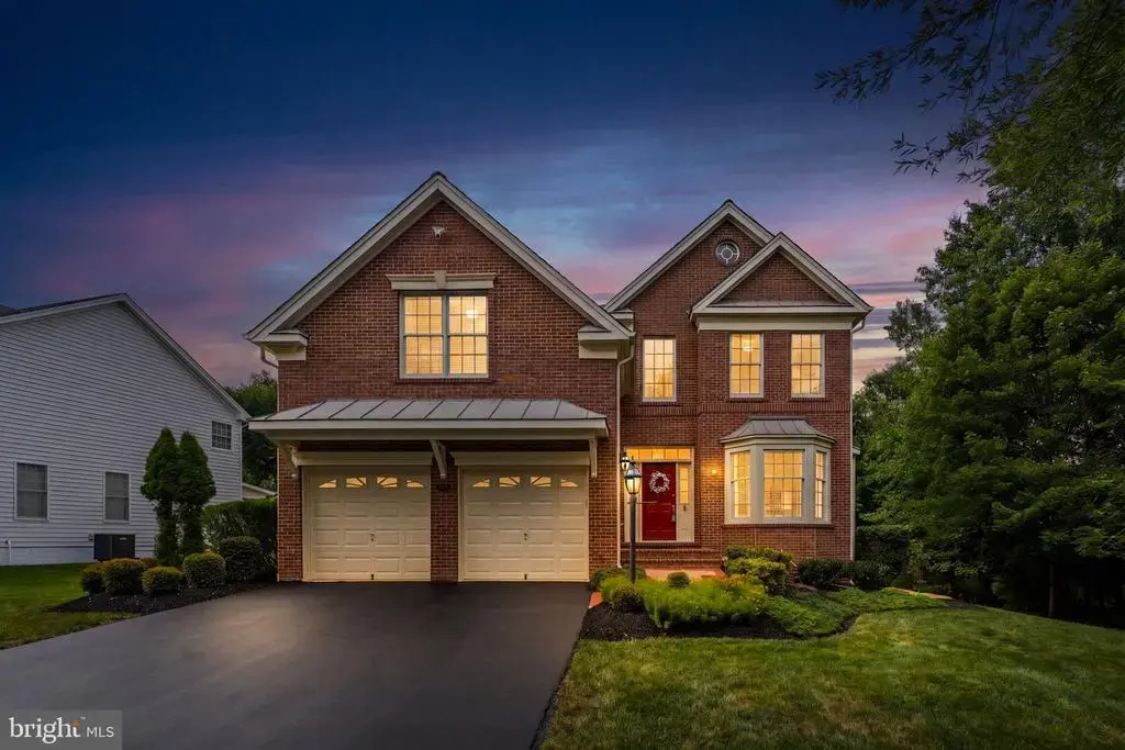 5777 Waterloo Bridge Cir, HAYMARKET