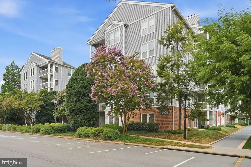 3176 Summit Square Dr #4-a2, OAKTON