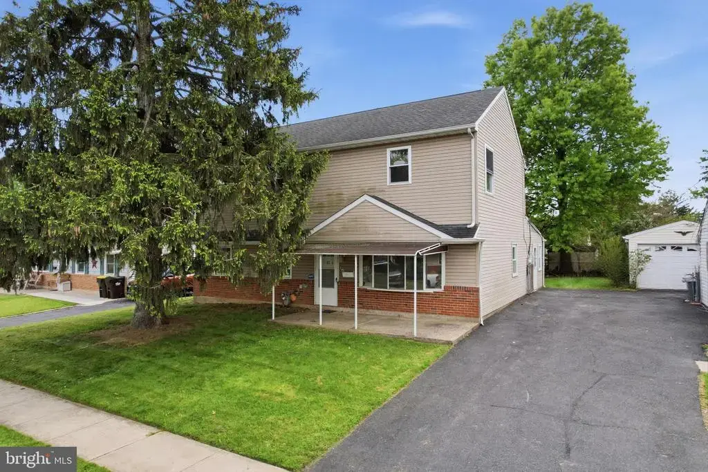3824 Kingston Way, BENSALEM