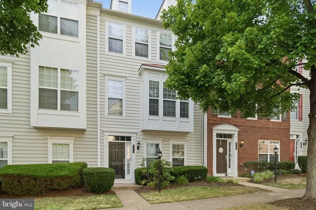 14656 Crossfield Way, WOODBRIDGE