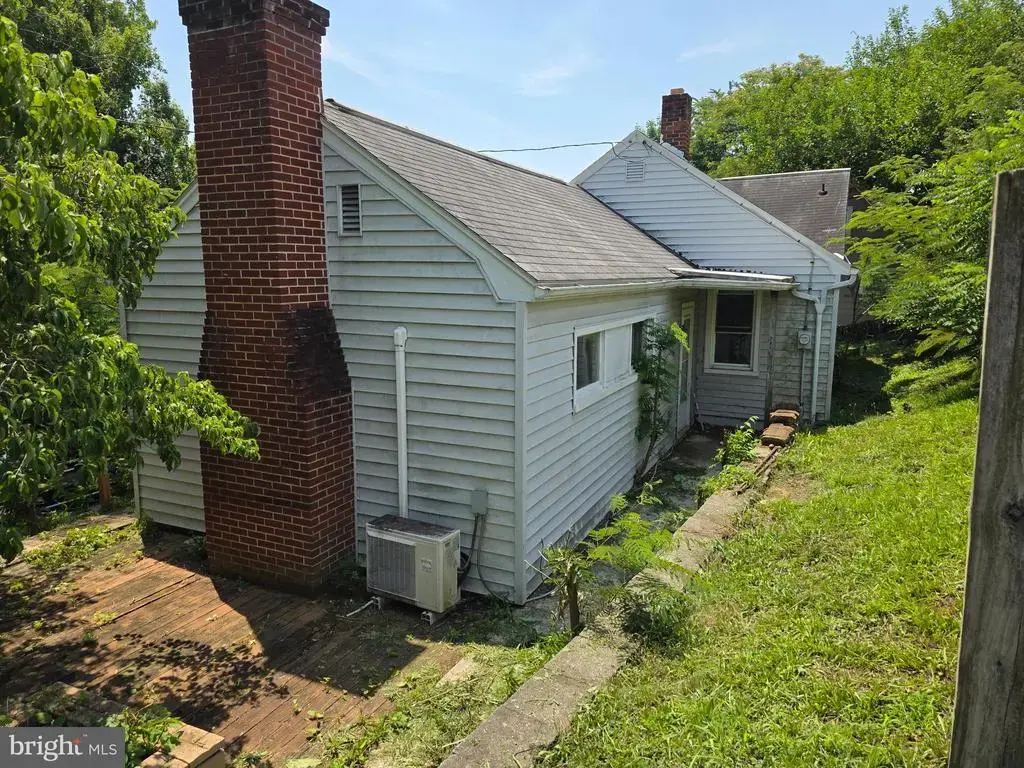317 E Washington St, ELIZABETHTOWN
