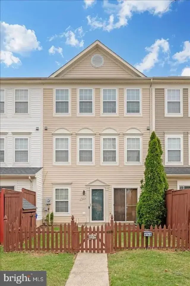 4946 Whitney Ter, Frederick