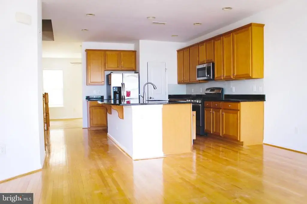 44035 Peirosa Ter, CHANTILLY