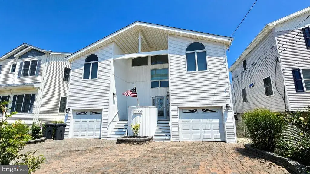 1386 Paul Blvd, MANAHAWKIN