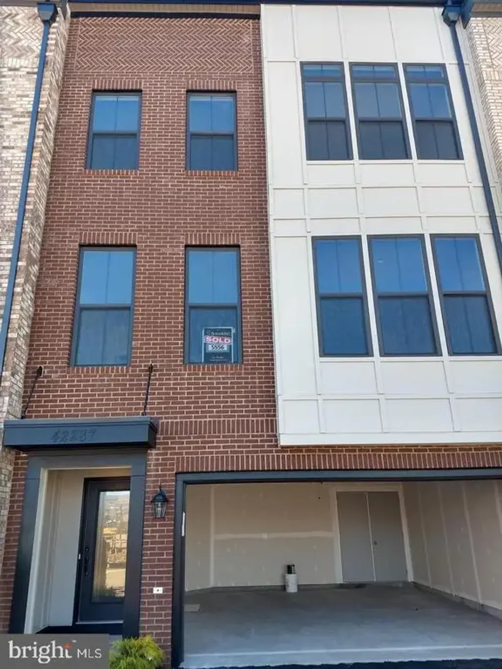 42287 Crawford Ter, BRAMBLETON