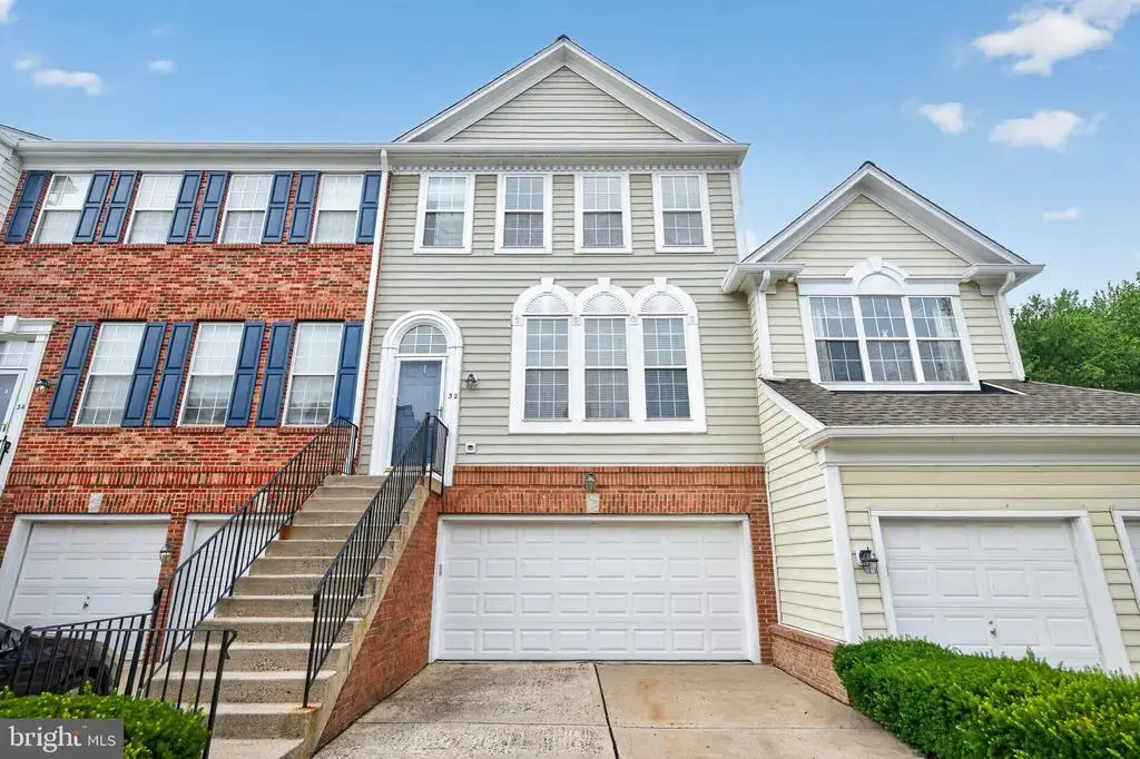 32 Charter Oak Ct, DOYLESTOWN