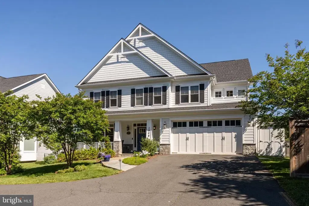 2998 Beechwood Ln, FALLS CHURCH