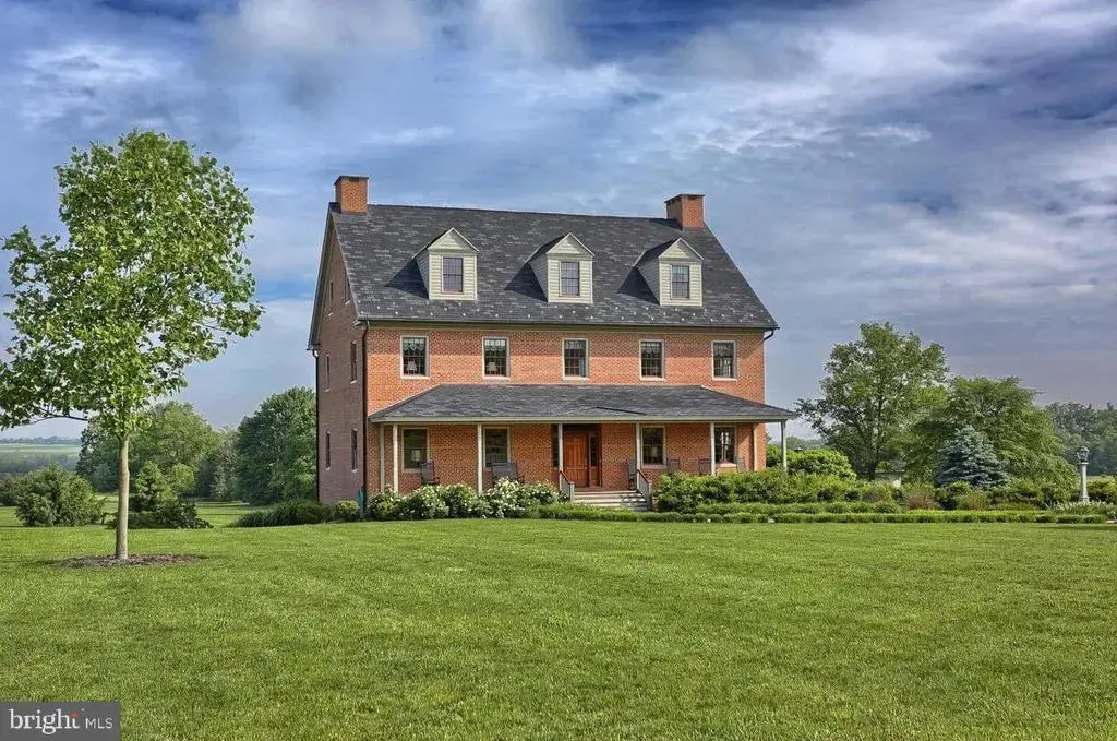 60 Southside Dr, NEWVILLE