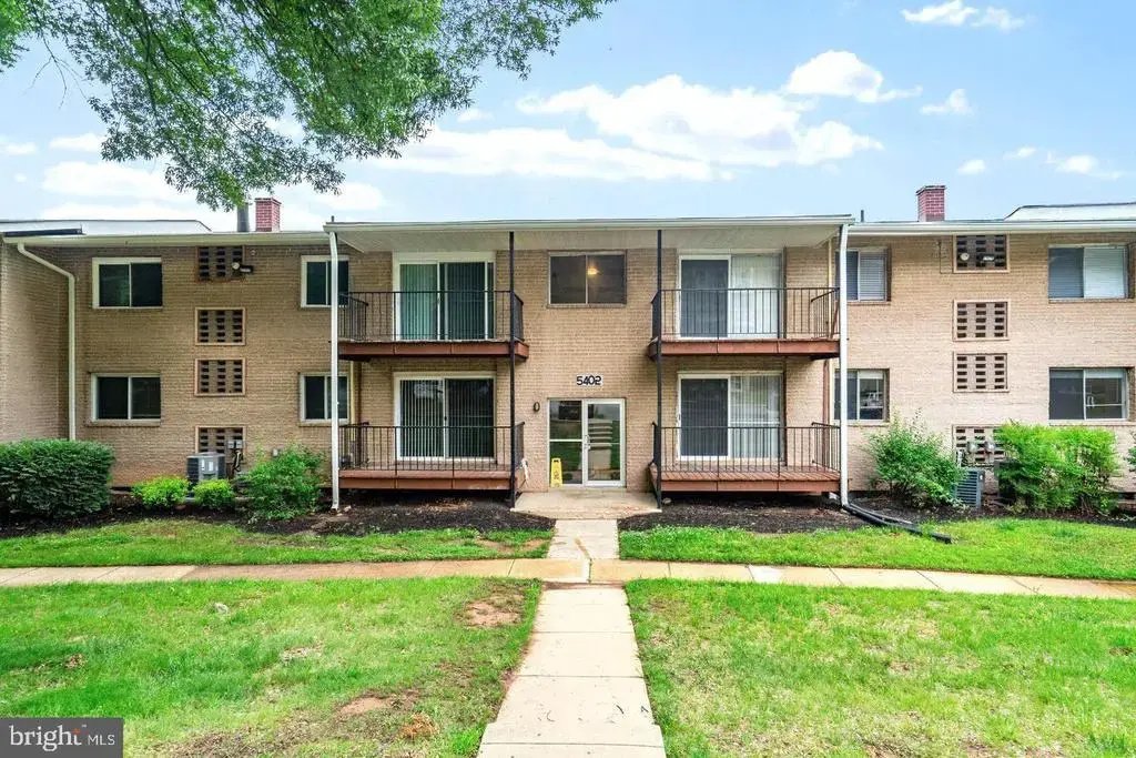 5402 85th Ave #104, HYATTSVILLE