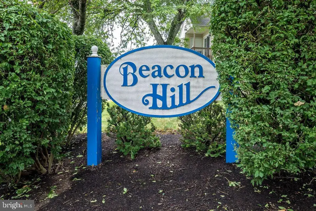 30024 Beacon Hill Dr, SOUTHAMPTON