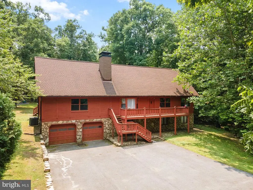 2425 Henson Dr, MARRIOTTSVILLE