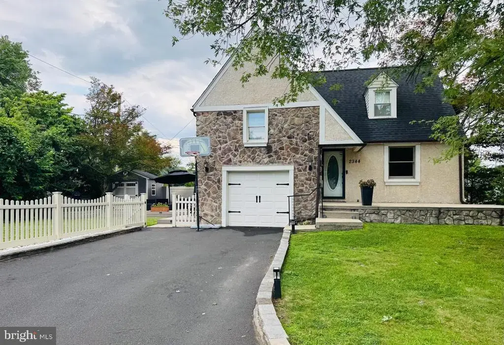 2344 Kenderton Ave, ABINGTON