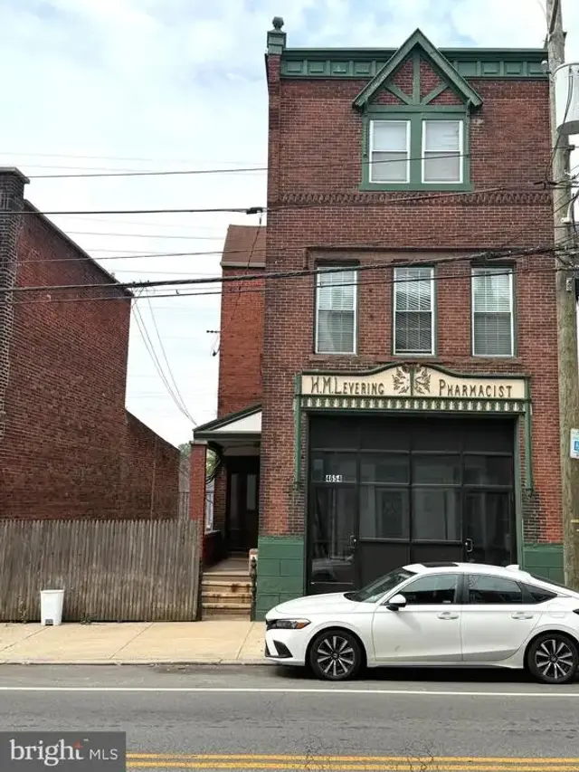 4654 Umbria St, Philadelphia