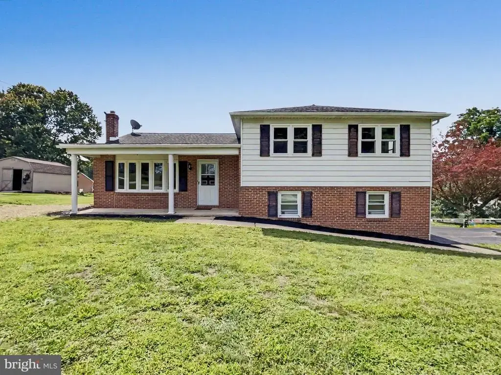 439 Valley Rd, YORK