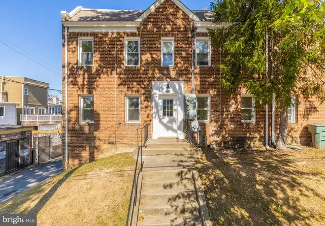 321 Crittenden St Nw, Washington
