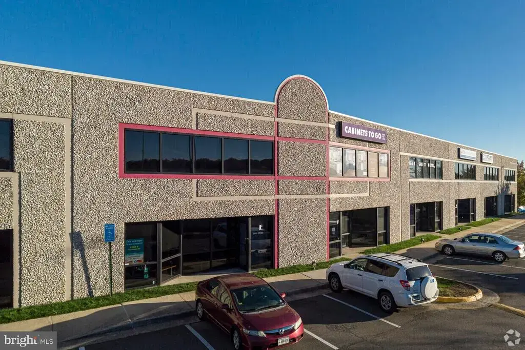 8390-suite E Terminal Rd, LORTON