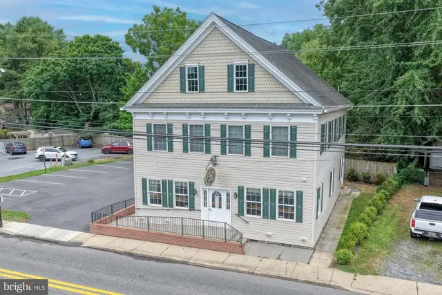 240 E Camden Wyoming Ave, Camden