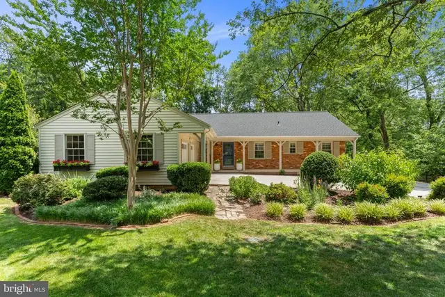 7814 Elba Rd, Alexandria