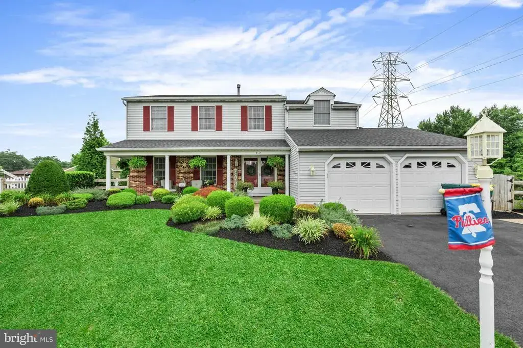112 Carmen Ln, LANGHORNE