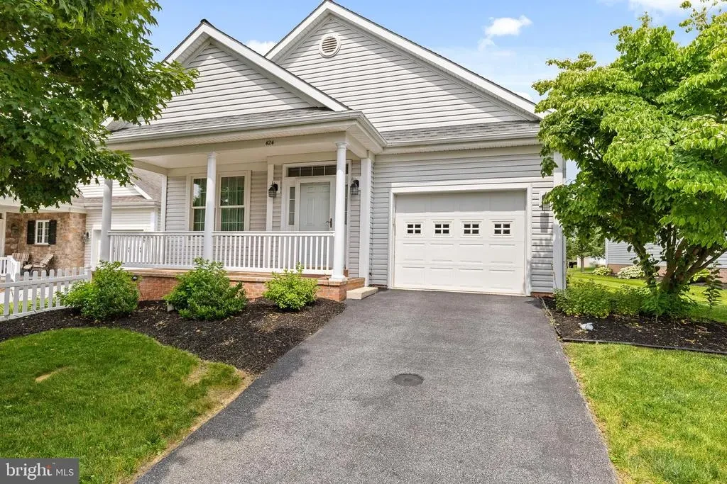 424 Haymarket Ln, LITITZ