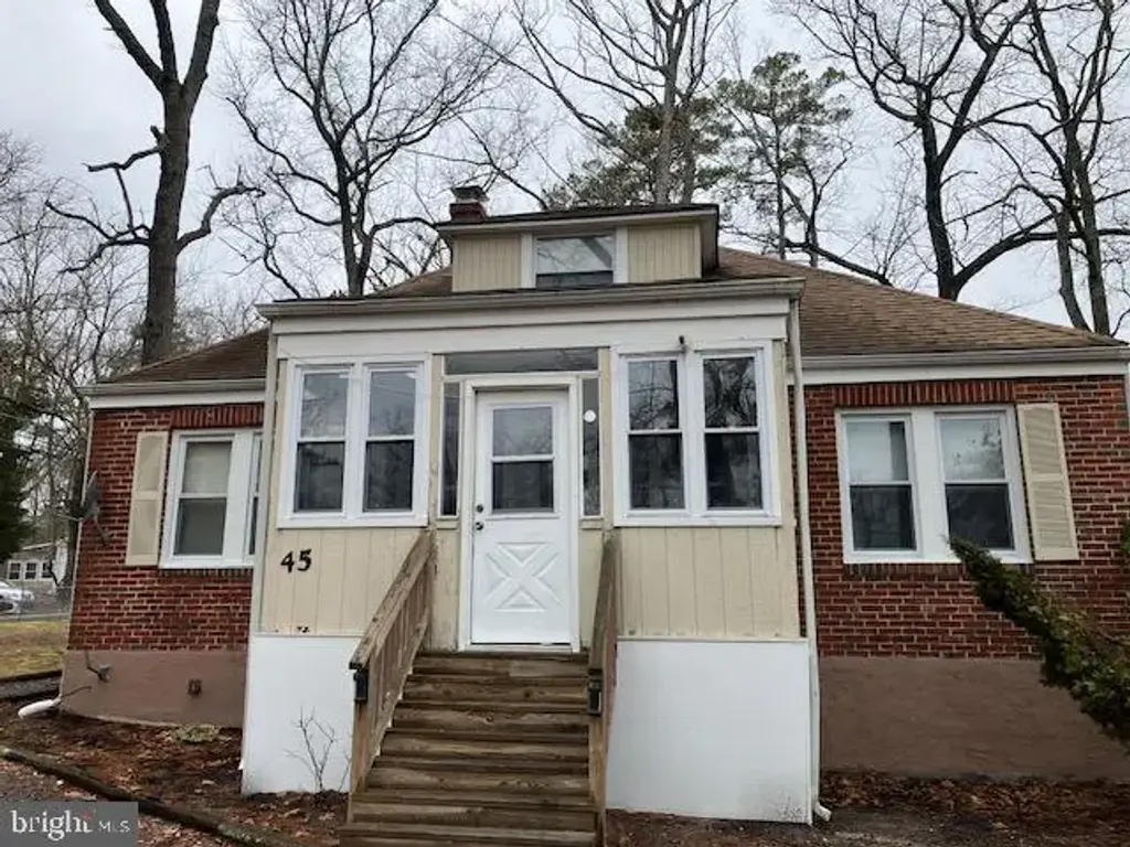 45 W Lakeshore Dr, BROWNS MILLS