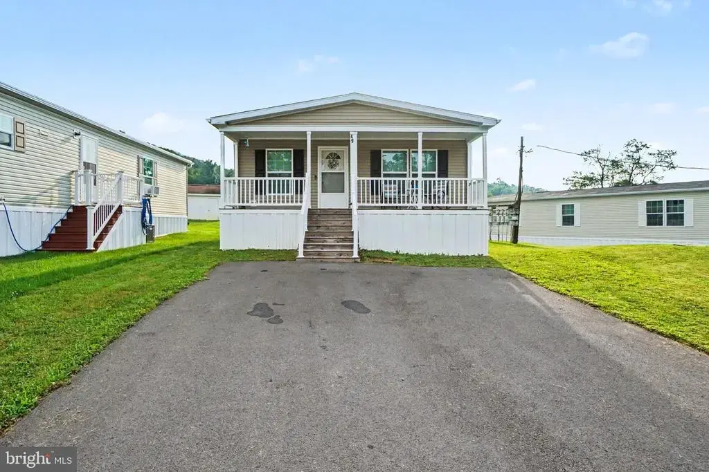 49 N Elmer Ave, HALIFAX