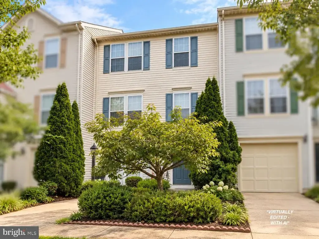 2527 Banshire Dr, HERNDON
