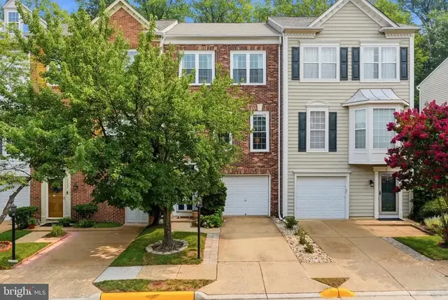 5439 Summer Leaf Ln, Alexandria