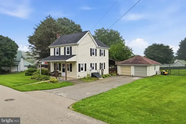 6 Church St, Stewartstown