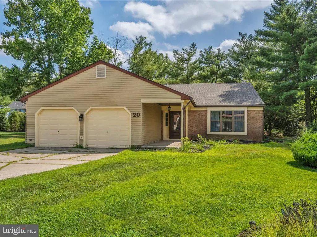 20 Oleander Ct, MOUNT LAUREL